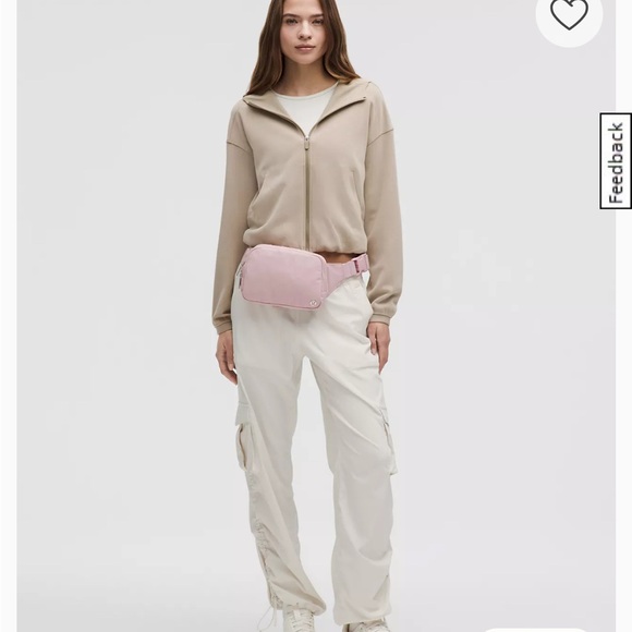 NWT Lululemon athletica Pink Belt Bag 2L - Picture 3 of 6